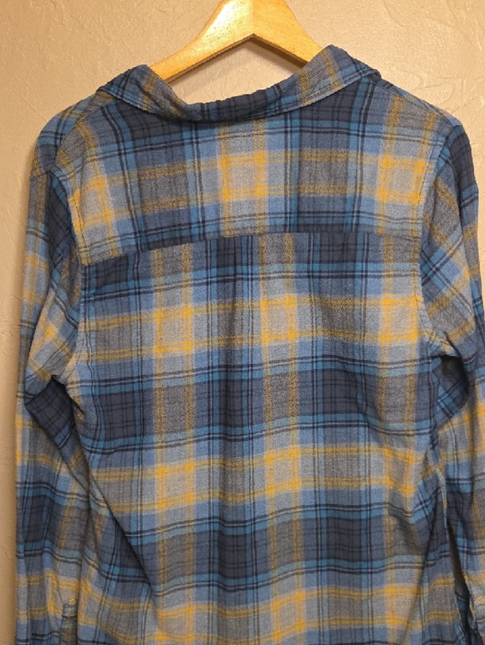 Pendleton Blue Plaid Button Down Shirt Women’s Medium Lightweight Western Cottag - Picture 3 of 3
